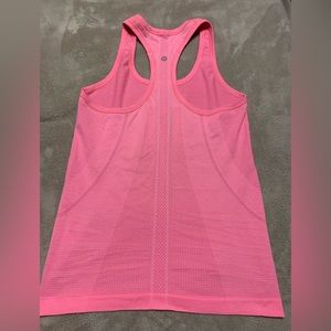 Lululemon Swiftly tech tank